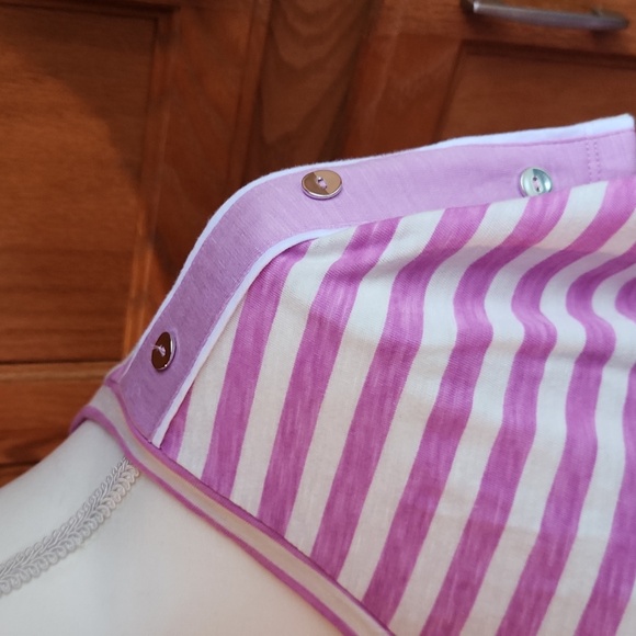 Design Studios Top NWOT - Picture 2 of 6